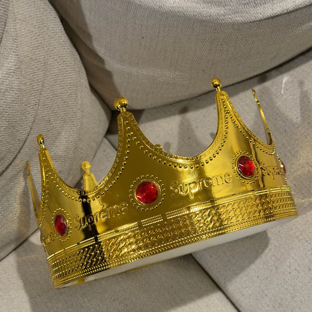 Supreme Crown New